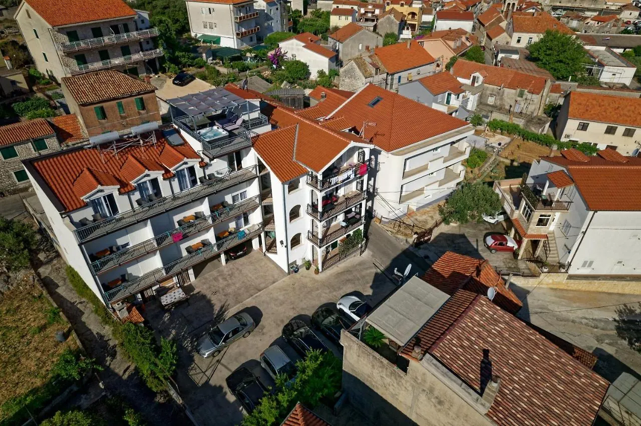 Apartments & Rooms Zaja Trogir
